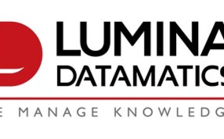 Sameer Kanodia, Managing Director & CEO, Lumina Datamatics and Vice Chairman & CEO, TNQTech, honored as Charismatic Business Leader at International CXO Conference - PeopleFirst HR Excellence Awards Dubai 2025