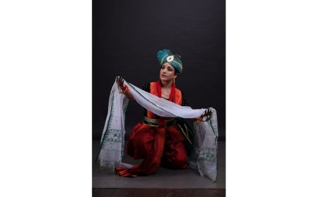 Manipuri dancer returns to Manipur to distribute US-raised aid for IDPs